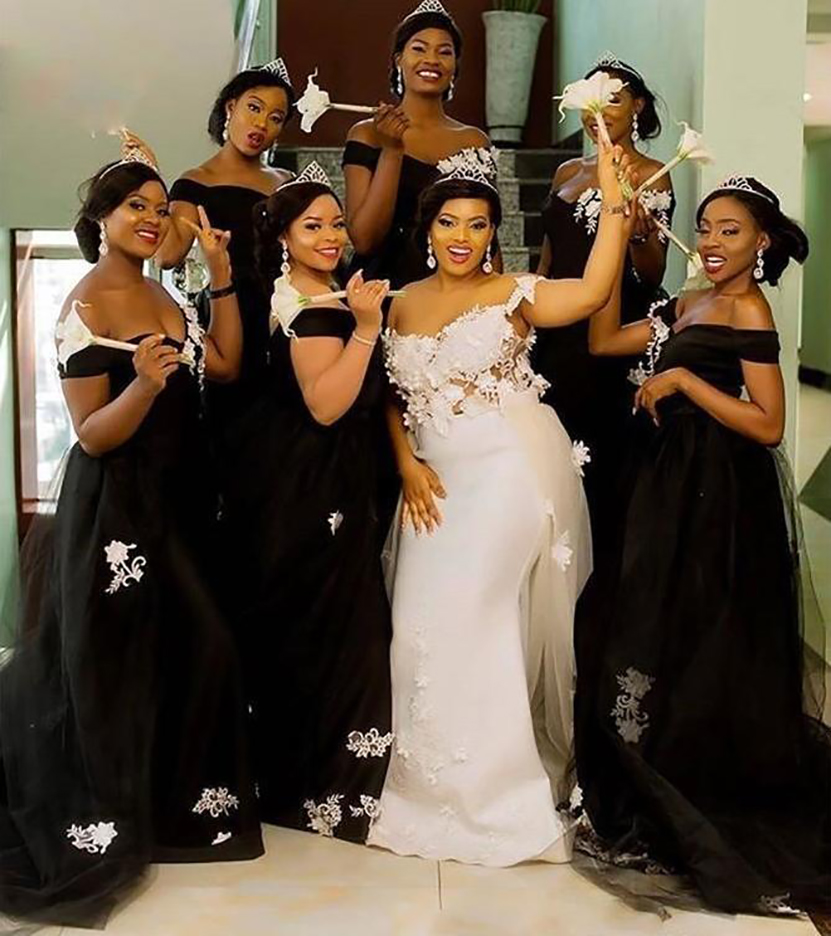 2023 African Black Mermaid Bridesmaid Dresses White Lace Appliques Overskirts Wedding Guest Dress Off the Shoulder Maid of Honor Gowns