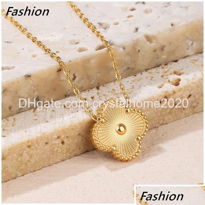 Pendant Necklaces All Gold Clover Necklace Bracelet Stainless Steel Jewelry For Women Gift Drop Delivery Pendants O Dh2Pg
Pendant Necklaces All Gold Clover Necklace Bracelet Stainless Steel Jewelry For Women Gift Drop Delivery Pendants O Dh2Pg