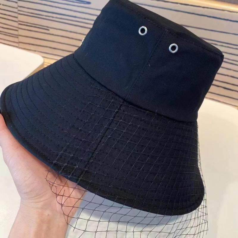 Berets 2023 Summer Fashion Bucket Hat Vintage Lace Edge Big Brim Fisherman British Trend Women's Outdoor Sunshade Beach, Black
Berets 2023 Summer Fashion Bucket Hat Vintage Lace Edge Big Brim Fisherman British Trend Women's Outdoor Sunshade Beach, Black