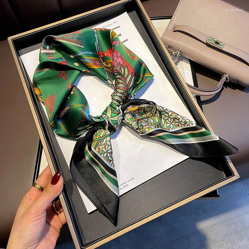 Scarves Real Silk Scarf 70 70cm Women Handkerchief Print Female Square Head Bandana Small Neck Muffler Hair Hijab Lady Girl
Scarves Real Silk Scarf 70 70cm Women Handkerchief Print Female Square Head Bandana Small Neck Muffler Hair Hijab Lady Girl