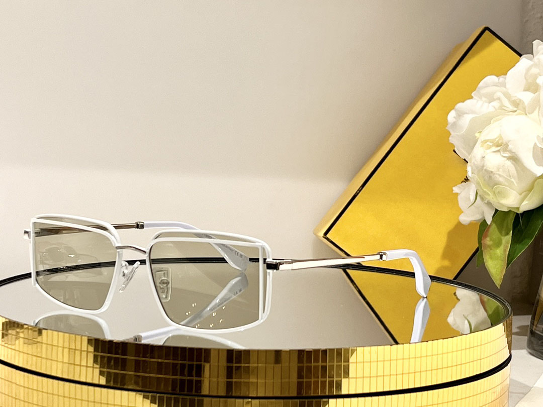 Men Sunglasses For Women Latest Selling Fashion Sun Glasses Mens Sunglass Gafas De Sol Glass UV400 Lens With Random Matching Box 4012 89
Men Sunglasses For Women Latest Selling Fashion Sun Glasses Mens Sunglass Gafas De Sol Glass UV400 Lens With Random Matching Box 4012 89