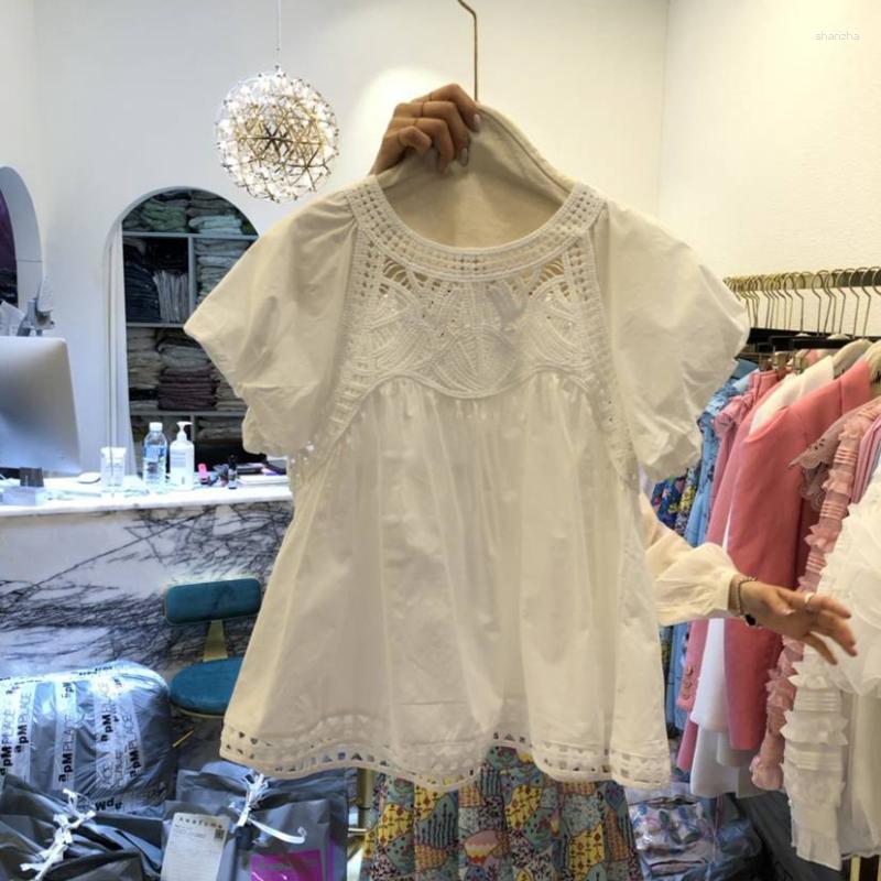 Women' Blouses Embroidery Hollow Out White Women Blouse Summer Design 2023 Loose Lantern Sleeved Elegant Female Pulls Tops
Women' Blouses Embroidery Hollow Out White Women Blouse Summer Design 2023 Loose Lantern Sleeved Elegant Female Pulls Tops