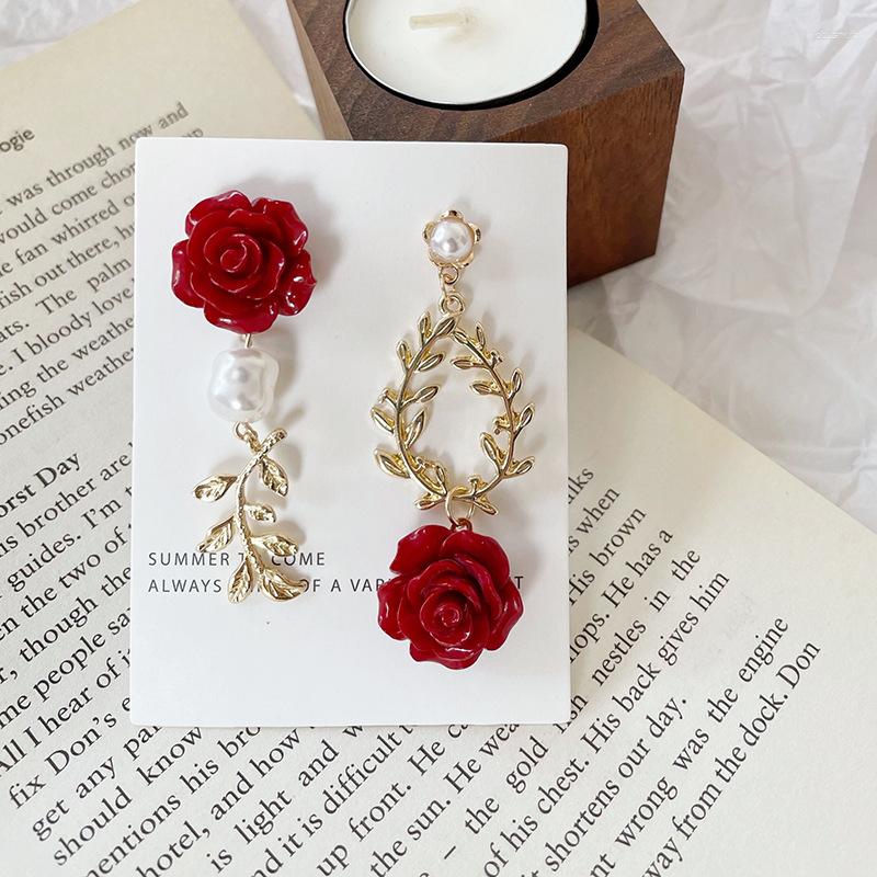 Dangle Earrings LOVOACC Elegant Asymmetric Red Colour Rose Pendant For Women Ladies Metallic Leaves Geometric Accessories
Dangle Earrings LOVOACC Elegant Asymmetric Red Colour Rose Pendant For Women Ladies Metallic Leaves Geometric Accessories