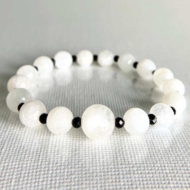 Link Bracelets MG0780 Design 6 And 8 Mm Moonstone Bracelet Dainty Gem Stone Healing Yoga Mala Wrist Jewelry
Link Bracelets MG0780 Design 6 And 8 Mm Moonstone Bracelet Dainty Gem Stone Healing Yoga Mala Wrist Jewelry