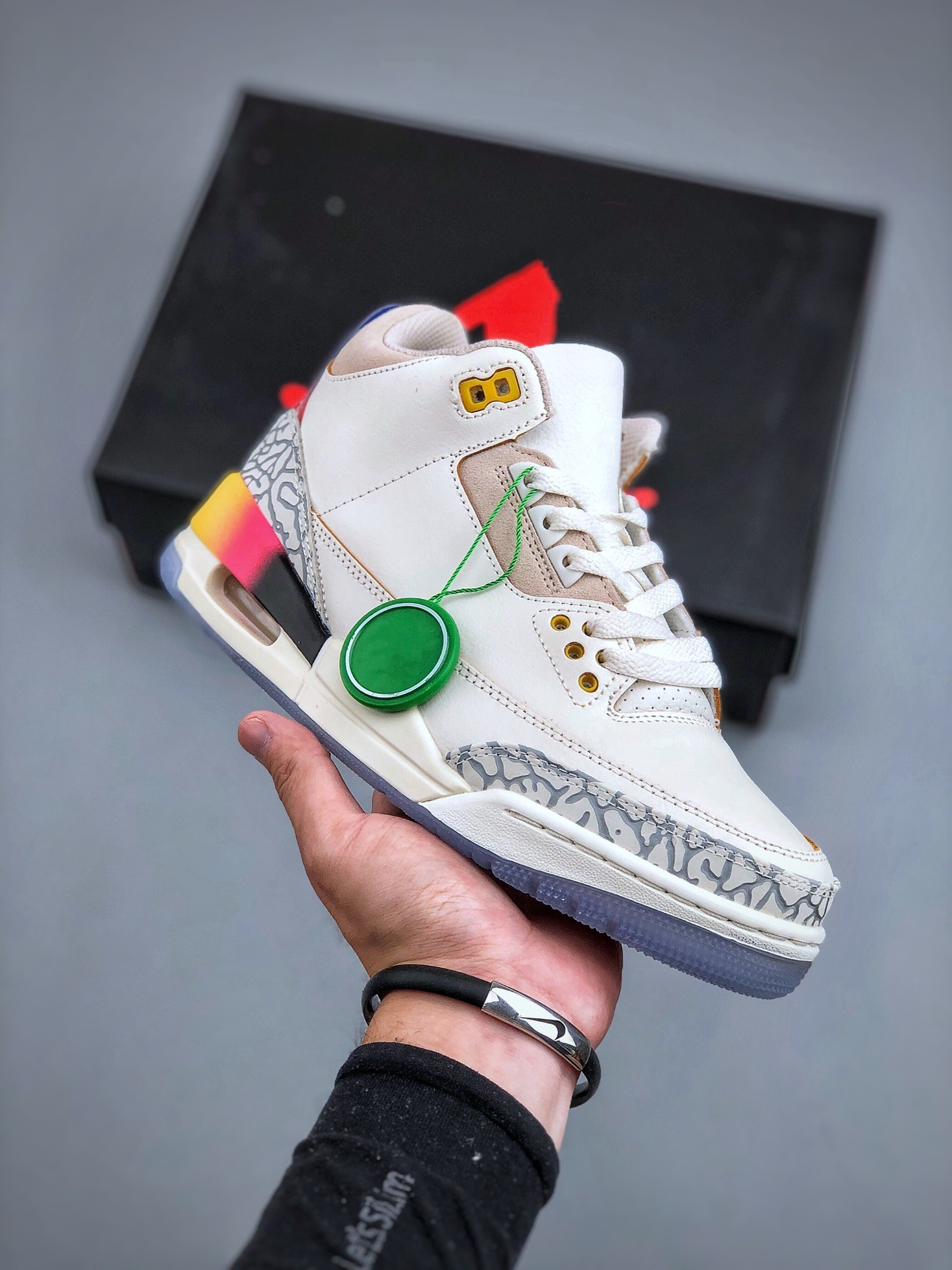 Releasing On September 2nd 3s Basketball Shoes J Balvin x Jumpman 3 Multi Color Men Women Popular Lifestyle Sports Sneakers, 3s multi color
Releasing On September 2nd 3s Basketball Shoes J Balvin x Jumpman 3 Multi Color Men Women Popular Lifestyle Sports Sneakers, 3s multi color