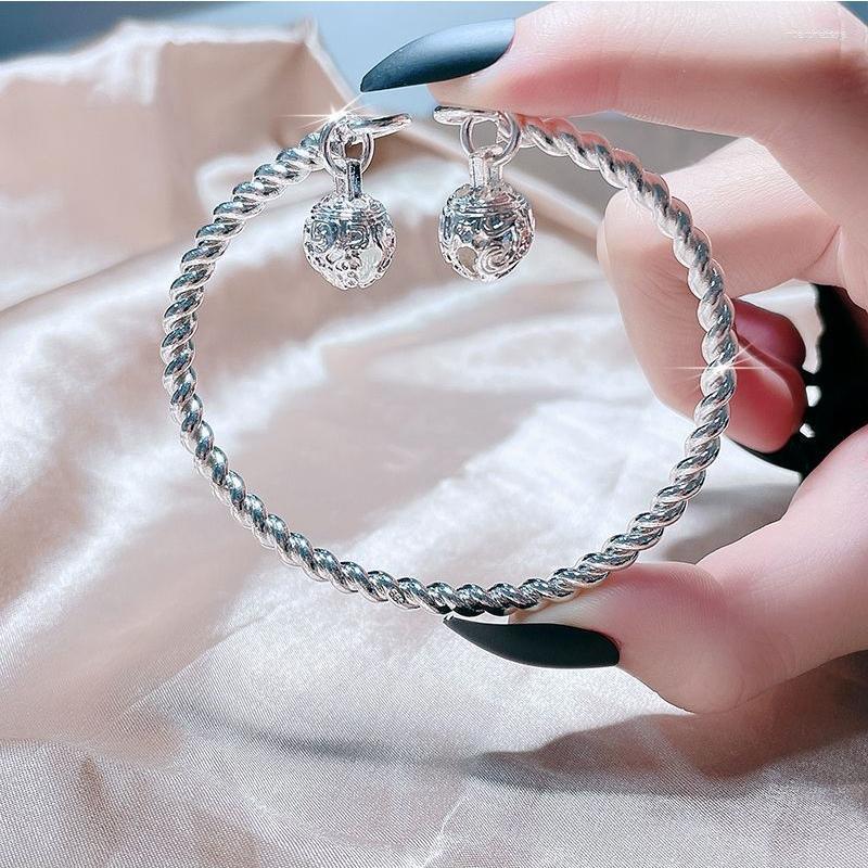Bangle Fashion Jewelry Exquisite Adjustable Retro Double Bell Bracelet Elastic Women's Small Gift
Bangle Fashion Jewelry Exquisite Adjustable Retro Double Bell Bracelet Elastic Women's Small Gift