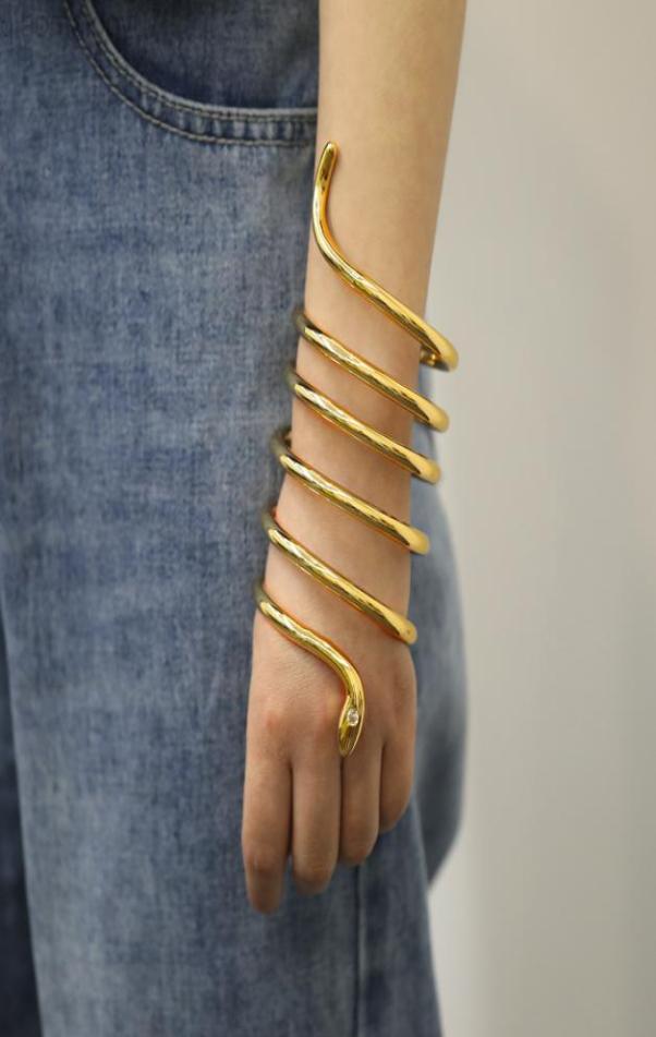 Bohemian Big Size Bangles Stainless Steel Zircon Bracelets Bracelet For Women Vintage Aesthetic Jewelry Pulseras Mujer L2208128454352
Bohemian Big Size Bangles Stainless Steel Zircon Bracelets Bracelet For Women Vintage Aesthetic Jewelry Pulseras Mujer L2208128454352