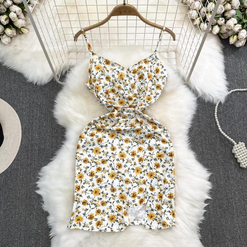 Casual Dresses Sweet Cute Summer Floral Spaghetti Strap Dress Sleeveless Backless Skinny Print Slit Mini Women Slip Sexy Club Wear, Yellow
Casual Dresses Sweet Cute Summer Floral Spaghetti Strap Dress Sleeveless Backless Skinny Print Slit Mini Women Slip Sexy Club Wear, Yellow