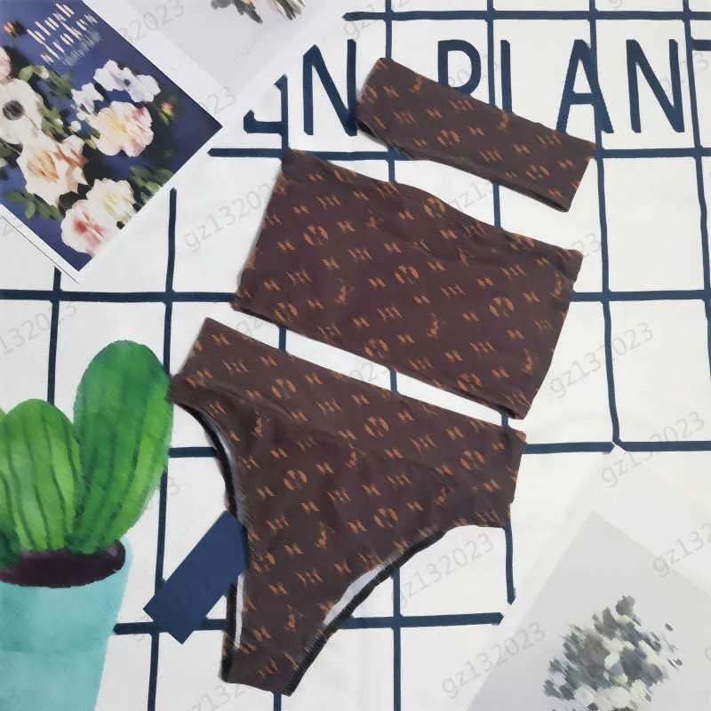 Designer bikini swimsuit Three-piece Swimwear Print Sleeveless Breast Wrap Swimsuit Fashion Brand Casual Resort Style Bathing Suit Designer Swimwears Bikini
Designer bikini swimsuit Three-piece Swimwear Print Sleeveless Breast Wrap Swimsuit Fashion Brand Casual Resort Style Bathing Suit Designer Swimwears Bikini