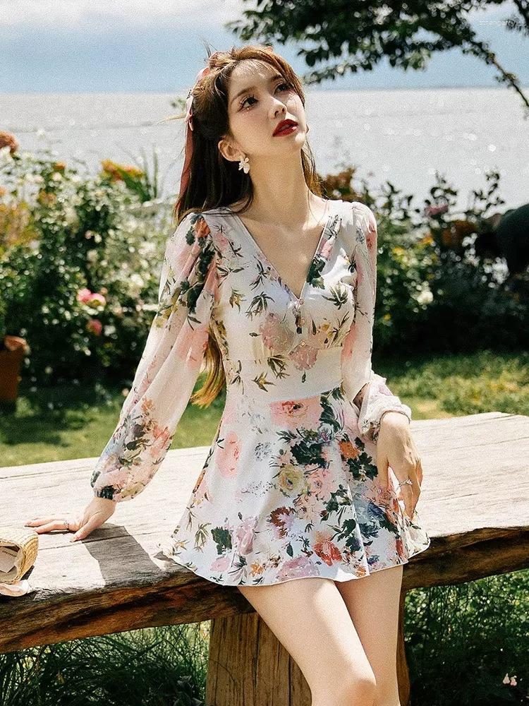 Casual Dresses Floral Swimwear One Piece Skirt Fashion V-neck Long Sleeves Bathing Women Flower Printing Beach Dress, Blue
Casual Dresses Floral Swimwear One Piece Skirt Fashion V-neck Long Sleeves Bathing Women Flower Printing Beach Dress, Blue