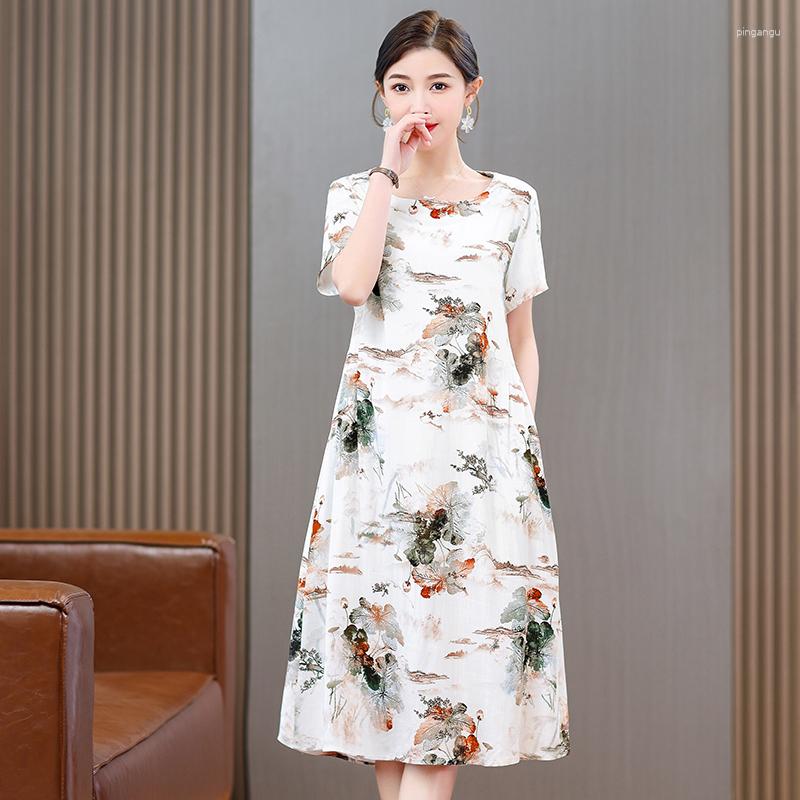Casual Dresses Summer Vintage Dress For Women 2023 Short Sleeve Floral Midi Middle Aged Woman Sundress Korean Clothing
Casual Dresses Summer Vintage Dress For Women 2023 Short Sleeve Floral Midi Middle Aged Woman Sundress Korean Clothing