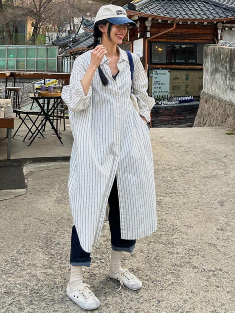 Women' Blouses SuperAen 2023 Spring Summer Blue Striped Sunscreen Shirt Women' Loose Casual Lapel Collar Long Coat
Women' Blouses SuperAen 2023 Spring Summer Blue Striped Sunscreen Shirt Women' Loose Casual Lapel Collar Long Coat