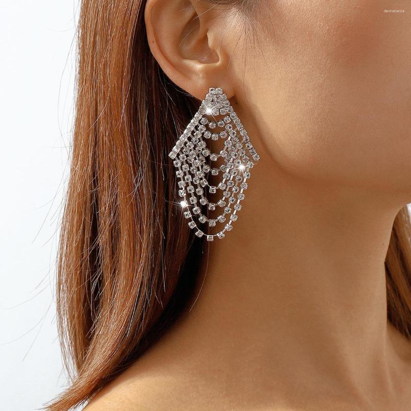 Dangle Earrings Personalized Design Layered Claw Chain For Women Bohemia Bright White Crystal Tassel Wedding Accessory
Dangle Earrings Personalized Design Layered Claw Chain For Women Bohemia Bright White Crystal Tassel Wedding Accessory
