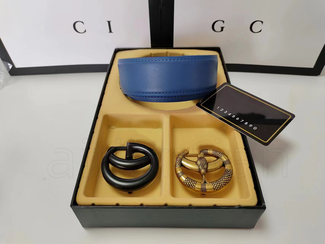 Fashion Designers Men Belts Letter Smooth Buckle new Classic belt Womens Mens Casual Belt Width 4.0cm, Belt +2 pcs buckle
Fashion Designers Men Belts Letter Smooth Buckle new Classic belt Womens Mens Casual Belt Width 4.0cm, Belt +2 pcs buckle