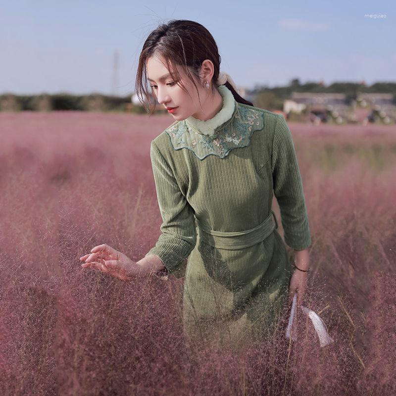 Ethnic Clothing Cheongsam 2023 Autumn Winter Long-sleeved Green Improved Young Models High-end Elegant Daily Qipao Thickening
Ethnic Clothing Cheongsam 2023 Autumn Winter Long-sleeved Green Improved Young Models High-end Elegant Daily Qipao Thickening