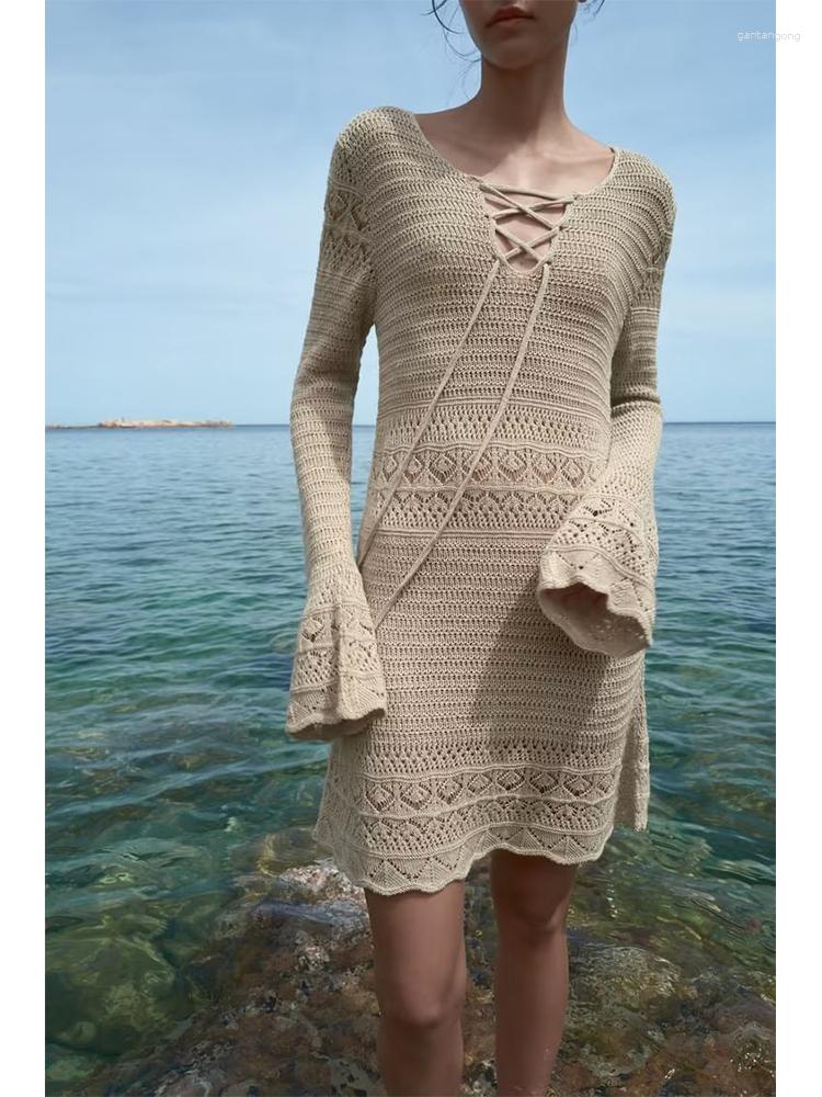 Casual Dresses Jacquard Mesh Knit Dress Women Vintage Long Sleeve V Neck Woman Summer Short 2023 Chic Female Beach, Picture color
Casual Dresses Jacquard Mesh Knit Dress Women Vintage Long Sleeve V Neck Woman Summer Short 2023 Chic Female Beach, Picture color
