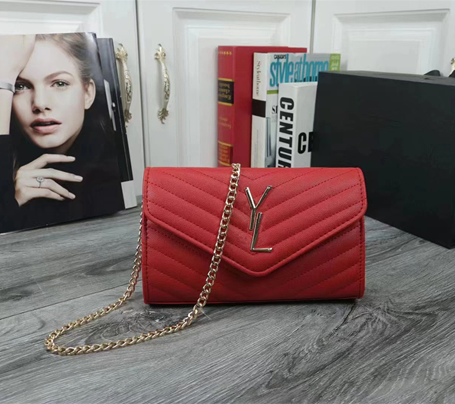 Designer Envelope Shoulder Bags With Chain For Women Fashion Luxury Leather Crossbody Handbag Black Khaki White Caviar Flap Purse Messenger Bag, Red
Designer Envelope Shoulder Bags With Chain For Women Fashion Luxury Leather Crossbody Handbag Black Khaki White Caviar Flap Purse Messenger Bag, Red