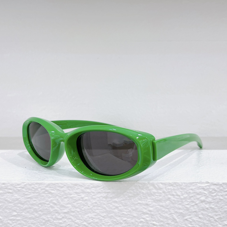 Sunglasses For Men Women Summer 1210 Designers Style Anti-Ultraviolet Retro Plate Full Frame Eyeglasses Random Box
Sunglasses For Men Women Summer 1210 Designers Style Anti-Ultraviolet Retro Plate Full Frame Eyeglasses Random Box