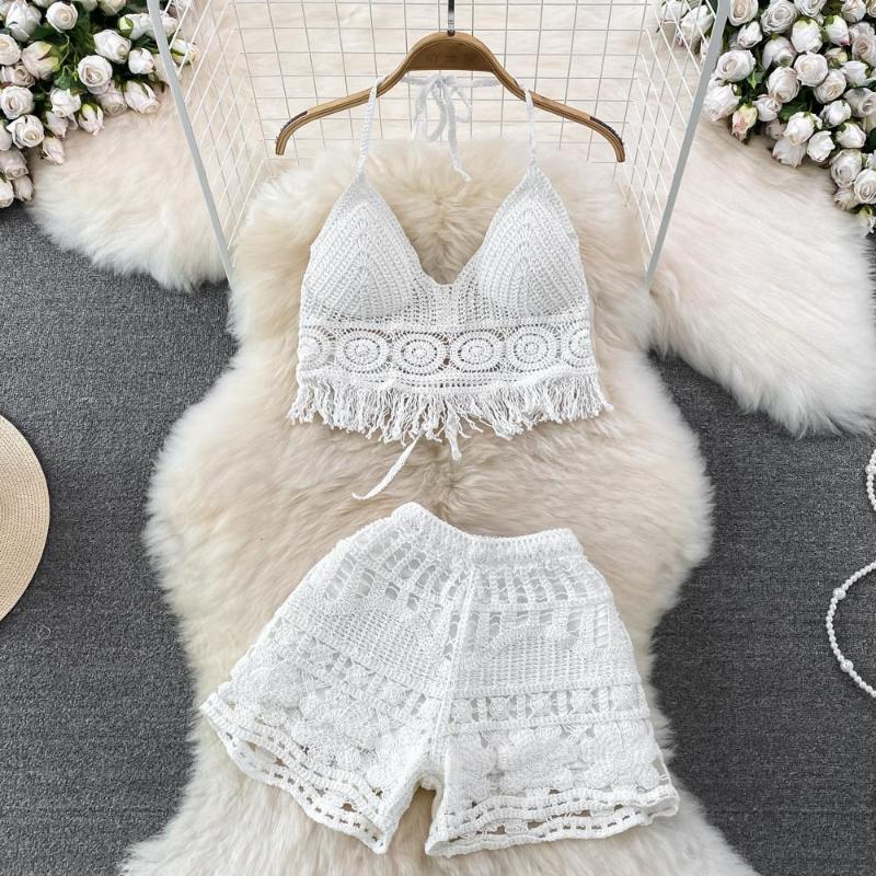 Women's Tracksuits Women's Seaside Holiday Fashion Short Pants Suit Tassel Top With Flower Hook And Suspender High-Waisted Thin Wide-Leg, White
Women's Tracksuits Women's Seaside Holiday Fashion Short Pants Suit Tassel Top With Flower Hook And Suspender High-Waisted Thin Wide-Leg, White