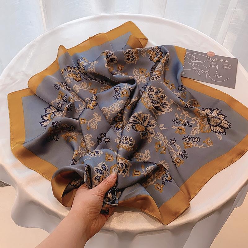 Scarves 70x70cm Spring Thin Section Women's Scarf Multi-functional Simulation Silk Elegant Striped Satin Headscarf Small Square
Scarves 70x70cm Spring Thin Section Women's Scarf Multi-functional Simulation Silk Elegant Striped Satin Headscarf Small Square