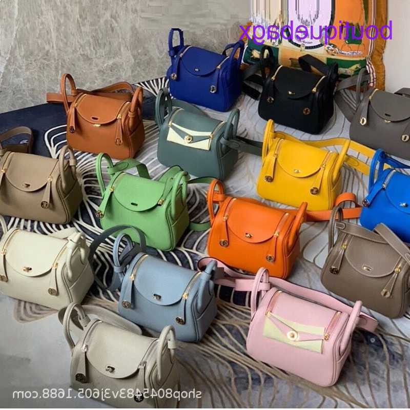 Designer Lindi Bags H Home on sale 2023 new top leather Mini bag doctor one shoulder pillow women 3HJJHave Real Logo, Milkshake 20cm
Designer Lindi Bags H Home on sale 2023 new top leather Mini bag doctor one shoulder pillow women 3HJJHave Real Logo, Milkshake 20cm