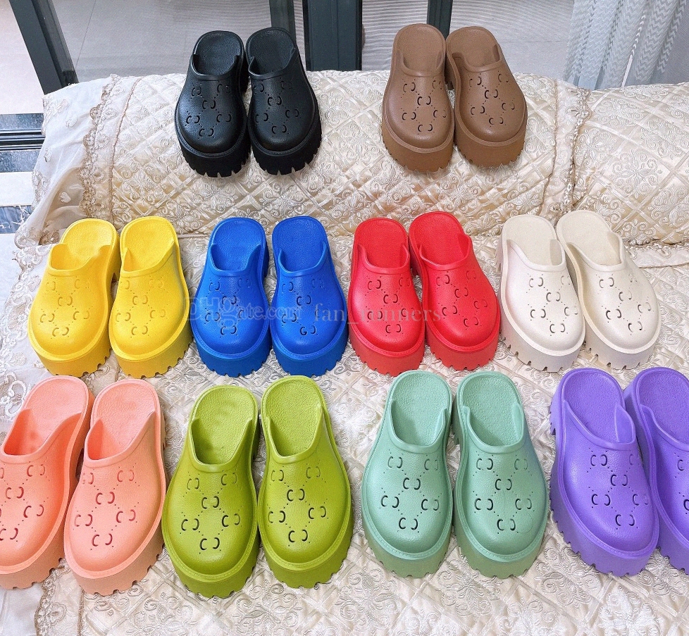 Perforated Rubber Flats Sandals Luxury Platform Slide Soft Hollow Pattern Made Blue Purple Green Yellow Red Black White Thick Sole slippers size 35-41
Perforated Rubber Flats Sandals Luxury Platform Slide Soft Hollow Pattern Made Blue Purple Green Yellow Red Black White Thick Sole slippers size 35-41
