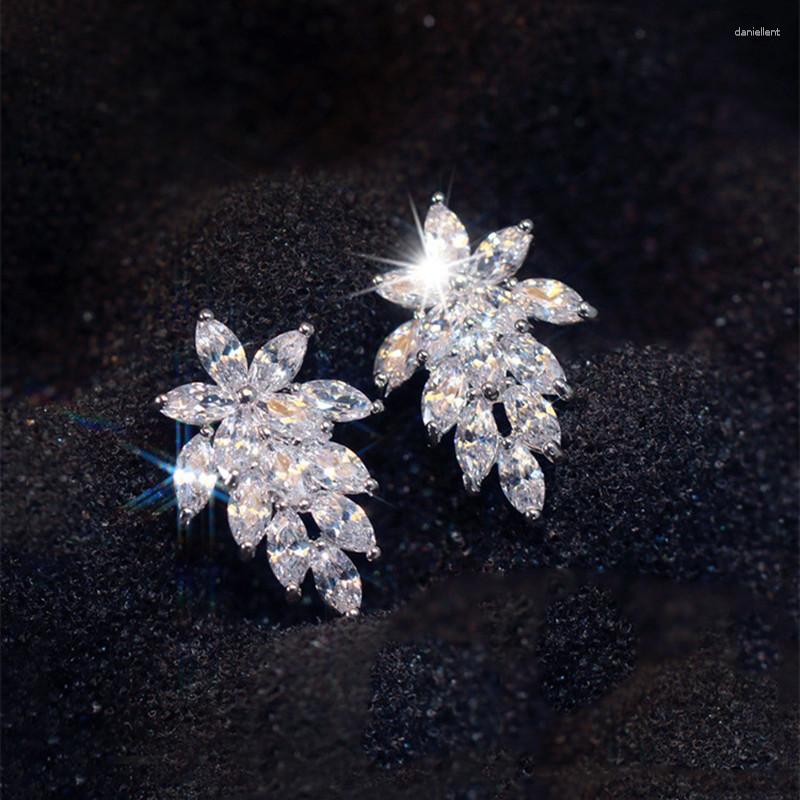 Stud Earrings Delicate Sparkling Marquise Leaf Cubic Zirconia For Women Or Wedding Bridal Party Wear Jewelry Accessories
Stud Earrings Delicate Sparkling Marquise Leaf Cubic Zirconia For Women Or Wedding Bridal Party Wear Jewelry Accessories