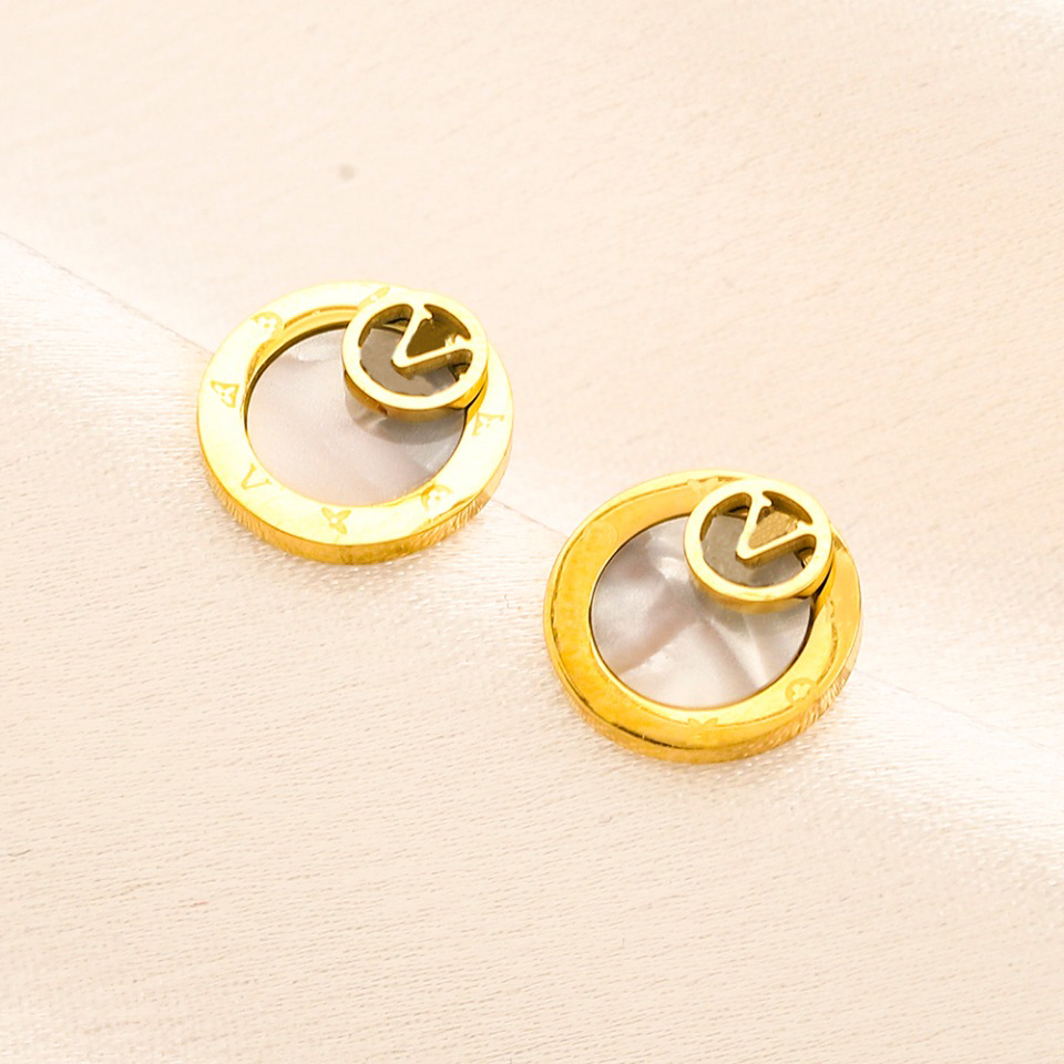 2023 Hoops Style Stud Earrings Fashion Womens Big Circle Simple Ear Loop Luxurys Designer Brand Letter Stainless Steel 18K Gold Plated Earring Jewelry Wholesale 
2023 Hoops Style Stud Earrings Fashion Womens Big Circle Simple Ear Loop Luxurys Designer Brand Letter Stainless Steel 18K Gold Plated Earring Jewelry Wholesale