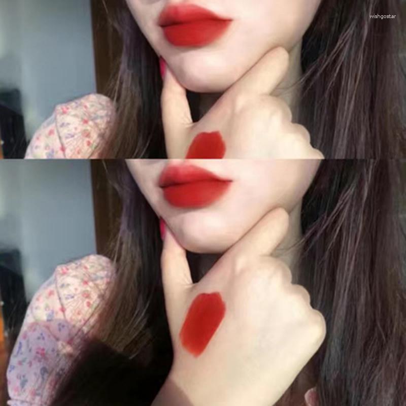Lip Gloss Moisturizing Tint Mud Bottle Velvet Matte Lipstick Non-stick Cup 6 Colors Creative Cue Cosmetics, 05
Lip Gloss Moisturizing Tint Mud Bottle Velvet Matte Lipstick Non-stick Cup 6 Colors Creative Cue Cosmetics, 05
