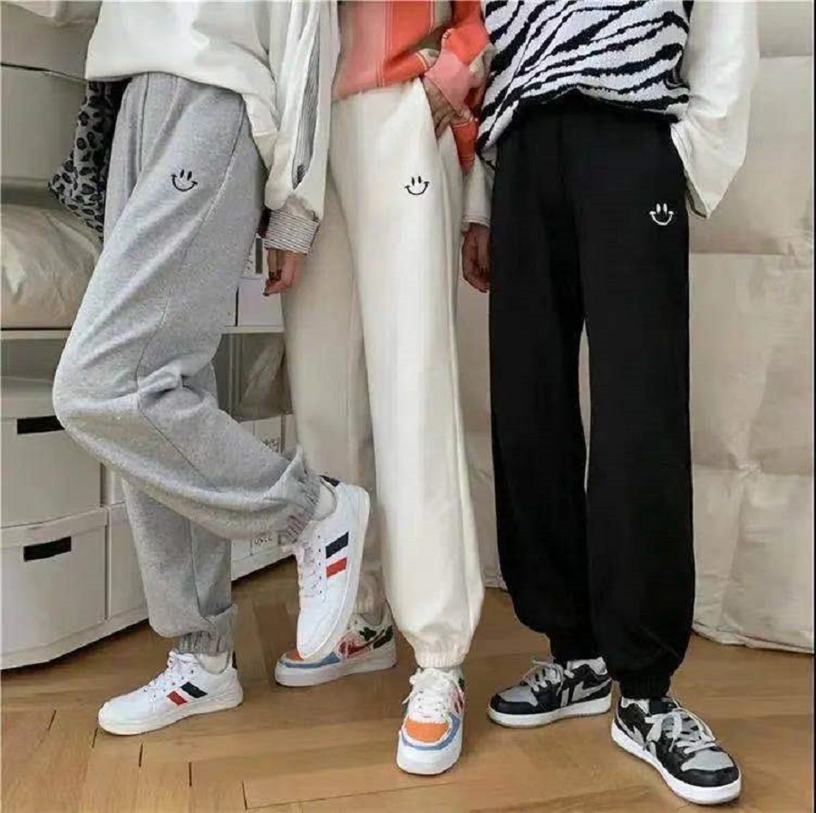Large Big Plus Size Autumn Winter Velvet Thicken Girls Casual Sports Harem Pants Women Long Pants High Rise Loose Warm, Thin style
Large Big Plus Size Autumn Winter Velvet Thicken Girls Casual Sports Harem Pants Women Long Pants High Rise Loose Warm, Thin style