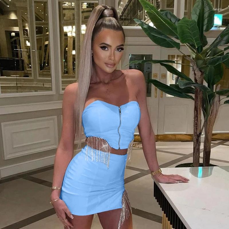 Ethnic Clothing Solid Color Slim Tracksuit 2023 Summer African Outfit Fashion Women Tassel Diamond Sexy Short Mini Pencil Skirt Two Pieces
Ethnic Clothing Solid Color Slim Tracksuit 2023 Summer African Outfit Fashion Women Tassel Diamond Sexy Short Mini Pencil Skirt Two Pieces