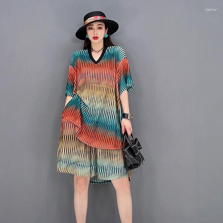 Women' Tracksuits 2023 Women Summer Fashion Suits Female Loose V-neck Casual T-shirt And Striped Wide Leg Shorts Ladies 2 Piece Sets E20, Yellow
Women' Tracksuits 2023 Women Summer Fashion Suits Female Loose V-neck Casual T-shirt And Striped Wide Leg Shorts Ladies 2 Piece Sets E20, Yellow