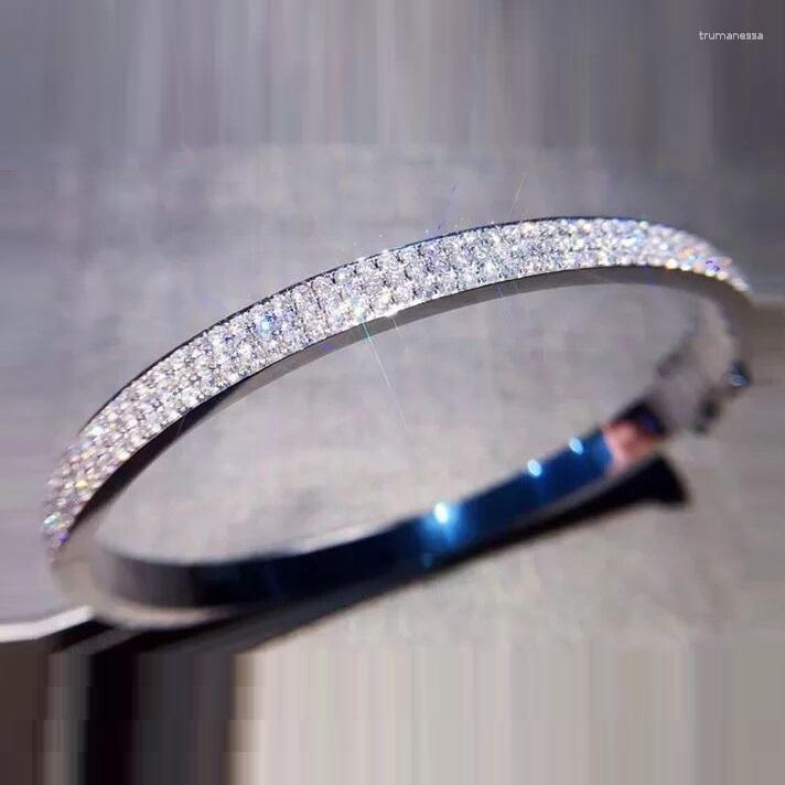 Bangle Luxury Hiphop Women Charm Bracelets Gold Silver Color Two Row Iced Out Bling Sparking 5A Cubic Zirconia Cz Wedding JewelryBangle Raym
Bangle Luxury Hiphop Women Charm Bracelets Gold Silver Color Two Row Iced Out Bling Sparking 5A Cubic Zirconia Cz Wedding JewelryBangle Raym
