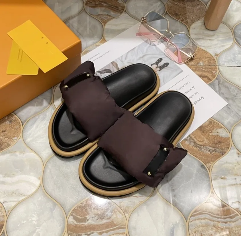 Designer PILLOW COMFORT MULES Slipper Women pool slide Men Slippers Woman sandals beach Genuine Leather Luxury slippers iwR
Designer PILLOW COMFORT MULES Slipper Women pool slide Men Slippers Woman sandals beach Genuine Leather Luxury slippers iwR