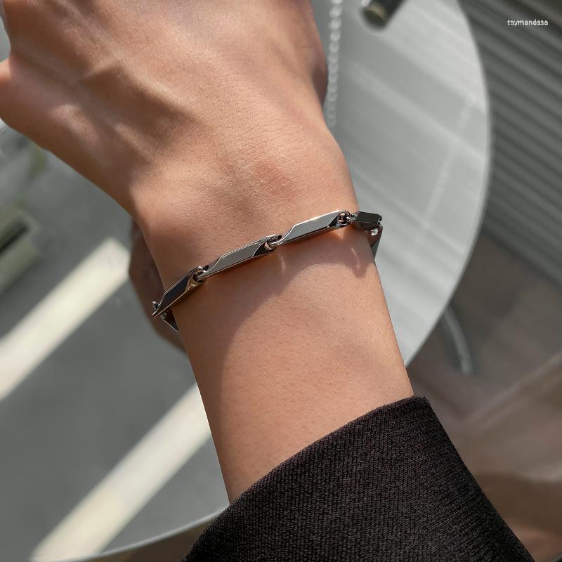 Link Bracelets Chain Simple Stainless Steel Men Punk Charms Hand Jewelry Trendy Silver Color Bracelet 2023 Fashion GiftLink Raym22
Link Bracelets Chain Simple Stainless Steel Men Punk Charms Hand Jewelry Trendy Silver Color Bracelet 2023 Fashion GiftLink Raym22