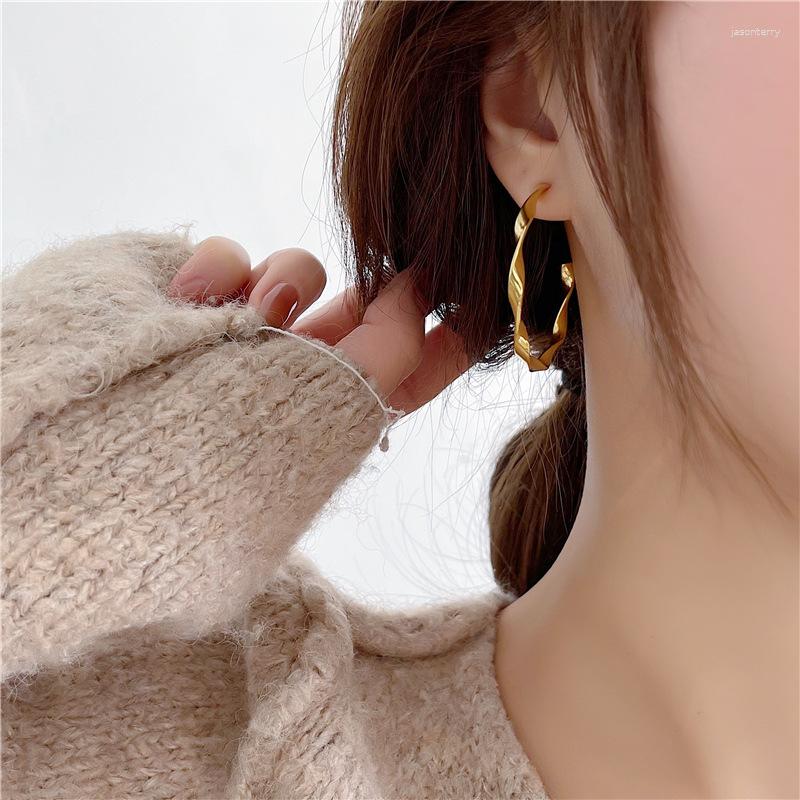 Stud Earrings Simple Fashion Large Ribbon Mobius Rolling Wave Titanium Steel 18K Gold Plated European And American Retro
Stud Earrings Simple Fashion Large Ribbon Mobius Rolling Wave Titanium Steel 18K Gold Plated European And American Retro