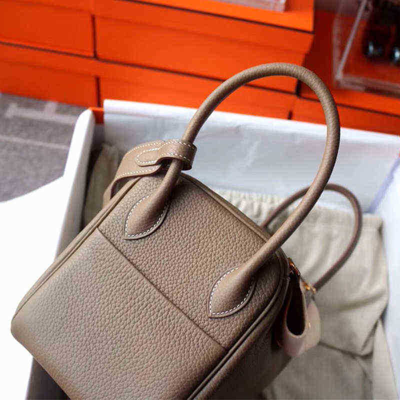 H Home Designer Bags s Family Hand Sewed Lindi Tc Cow Leather Mini Doctor Wax Thread 26/30 Messenger One Shoulder Fashion Women's TDRM AY05Have Real Logo, No bag
H Home Designer Bags s Family Hand Sewed Lindi Tc Cow Leather Mini Doctor Wax Thread 26/30 Messenger One Shoulder Fashion Women's TDRM AY05Have Real Logo, No bag