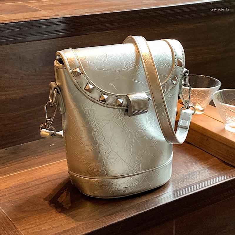 Evening Bags Luxury Women Brand Patent Leather Crossbody Bag Tendy Rivet Small Bucket Messenger, Hong kong wind black
Evening Bags Luxury Women Brand Patent Leather Crossbody Bag Tendy Rivet Small Bucket Messenger, Hong kong wind black