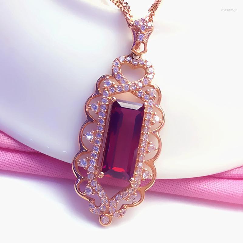 Chains 585 Purple Gold Inlaid Square Ruby Pendant Delicate Romantic Crystal Plated 14K Rose Necklace Charm Ladies Jewelry
Chains 585 Purple Gold Inlaid Square Ruby Pendant Delicate Romantic Crystal Plated 14K Rose Necklace Charm Ladies Jewelry