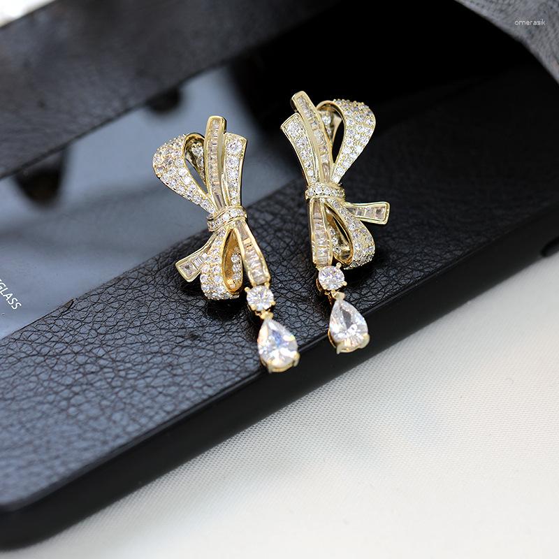 Dangle Earrings Fashion Zirconia Bowknot Women Luxury Wedding Party Pendant Earring Water Drop Earings 2023 Design Brand Jewelry
Dangle Earrings Fashion Zirconia Bowknot Women Luxury Wedding Party Pendant Earring Water Drop Earings 2023 Design Brand Jewelry