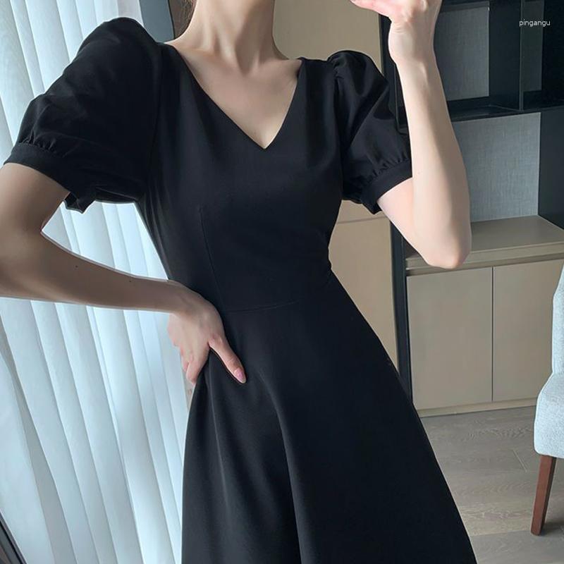 Casual Dresses Summer Black Women V Neck Mid Calf Dress French Vintage Fashion Elegant 2xl All-match Clothing Anniversary Birthday Party
Casual Dresses Summer Black Women V Neck Mid Calf Dress French Vintage Fashion Elegant 2xl All-match Clothing Anniversary Birthday Party