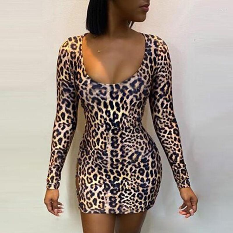 Casual Dresses BKLD Sexy Leopard Print Bandage Long Sleeve Dress Women Backless Bodycon Mini Fashion Party Clubwear Outfit
Casual Dresses BKLD Sexy Leopard Print Bandage Long Sleeve Dress Women Backless Bodycon Mini Fashion Party Clubwear Outfit