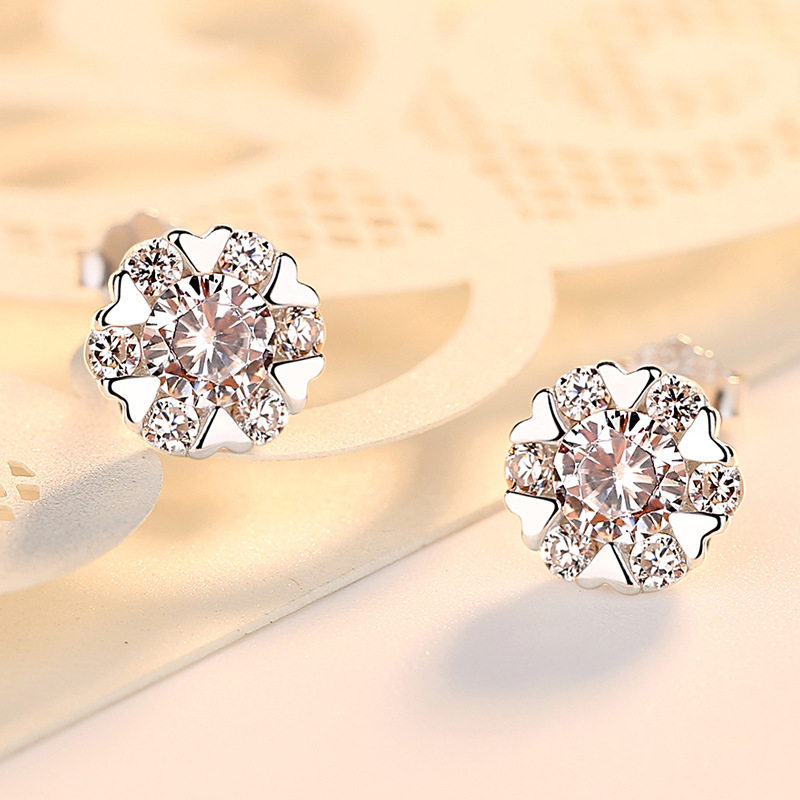 Women's Snowflake Crystal Stud Earrings 925 Sterling Silver Stud Earrings Designer Classic Diamond Earrings Wedding Party Jewelry Christmas Gifts