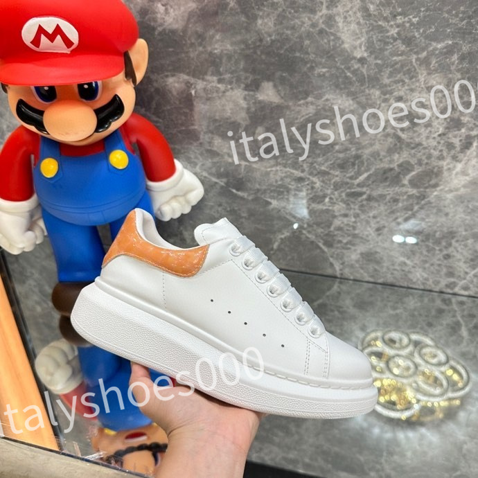 2023 Top Hot Fashion Shoe White Black Dream Sneaker womens and mens Rubber Sole Soft Calfskin Leather Lace-up Trainers, 05