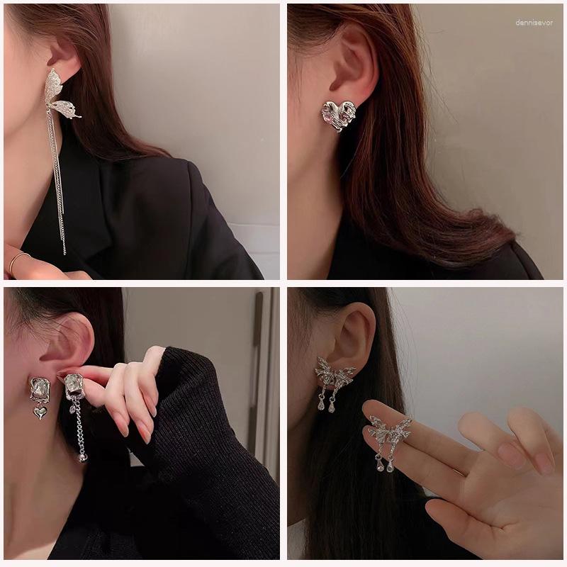 Stud Earrings Korean Fashion Gothic Punk Style Stereo Butterfly Womens Earring For Cool Female Metal Dangle Party Jewelry Set
Stud Earrings Korean Fashion Gothic Punk Style Stereo Butterfly Womens Earring For Cool Female Metal Dangle Party Jewelry Set