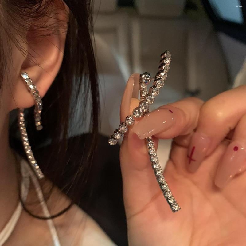 Stud Earrings Korean Fashion Shiny Rhinestone Tassel Chain Minimalist Elegant Female Statement Zircon Earings For Women Jewelry
Stud Earrings Korean Fashion Shiny Rhinestone Tassel Chain Minimalist Elegant Female Statement Zircon Earings For Women Jewelry