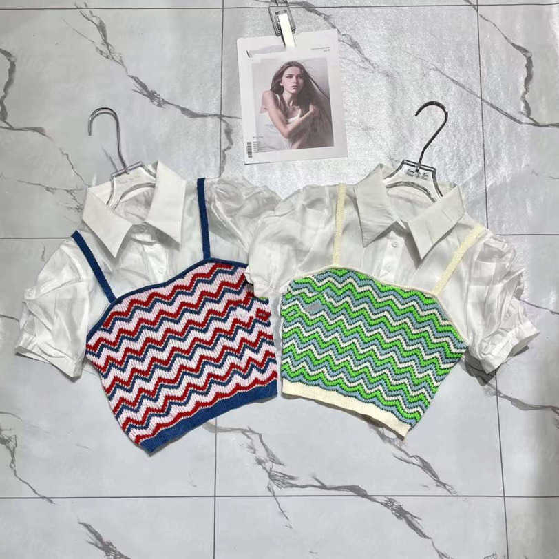 23ss Womens Knits womens designer clothing Fake two wavy lapels knit short-sleeved shirt tops High quality womens clothes a1 
23ss Womens Knits womens designer clothing Fake two wavy lapels knit short-sleeved shirt tops High quality womens clothes a1