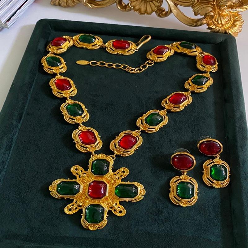 Pendant Necklaces Luxury Shiny Big RhinestoneNecklaces For Women Dinner Wedding Bridesmaid Exquisite Jewelry Set Party Accessories Fashion
Pendant Necklaces Luxury Shiny Big RhinestoneNecklaces For Women Dinner Wedding Bridesmaid Exquisite Jewelry Set Party Accessories Fashion