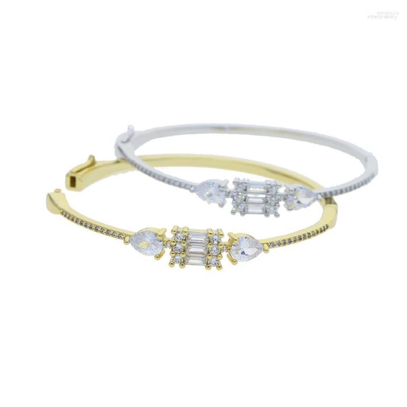 Bangle Arrived Tiny Band With 2pcs Tear Drop Cubic Zircon Paved Beautiful Wedding Bracelet Jewelry For Women Lady
Bangle Arrived Tiny Band With 2pcs Tear Drop Cubic Zircon Paved Beautiful Wedding Bracelet Jewelry For Women Lady