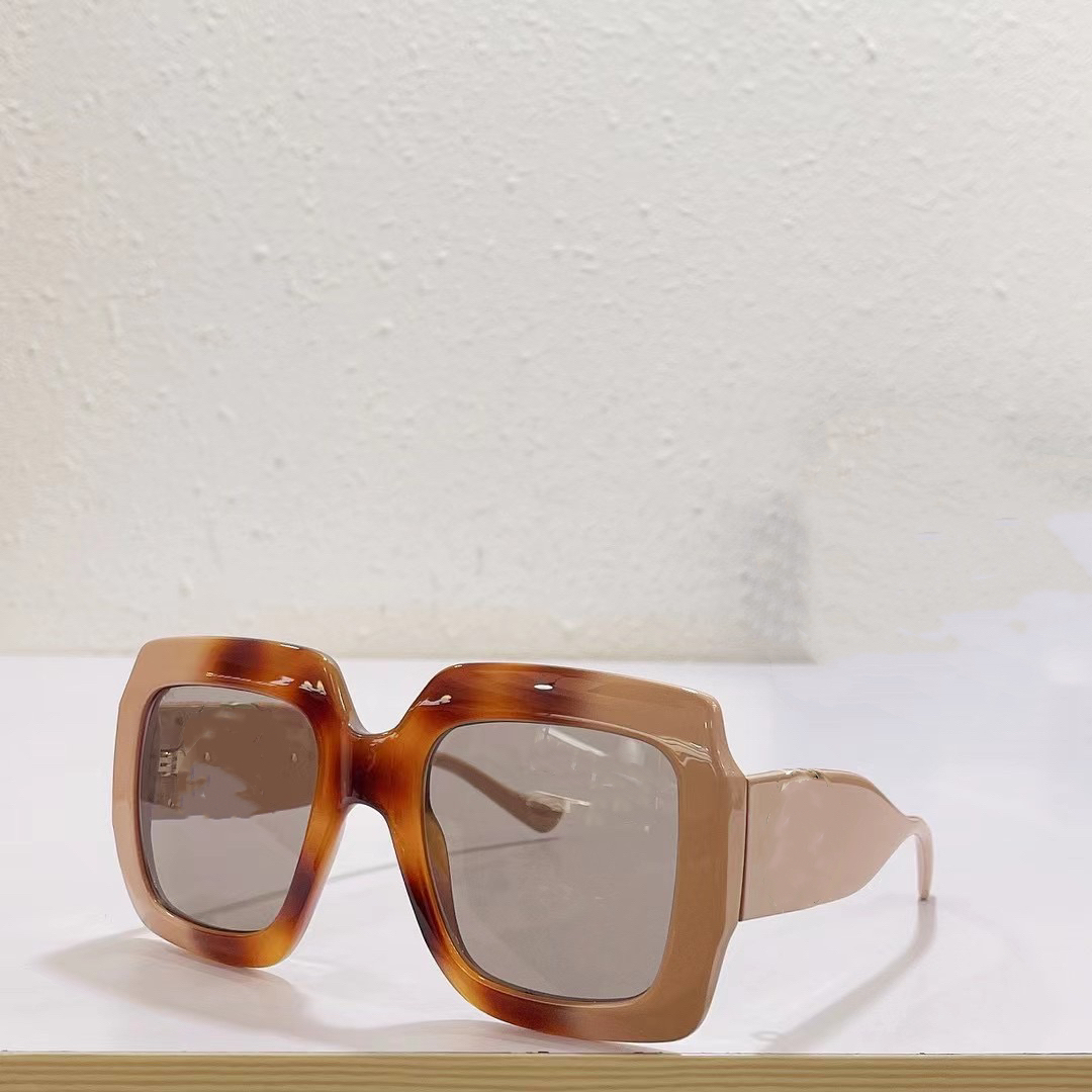Fashion 1022 sunglasses Classic design Polarized Luxury Square Sunglasses For Men Women Sun Glasses Eyewear Metal Frame Polaroid Lens With box
Fashion 1022 sunglasses Classic design Polarized Luxury Square Sunglasses For Men Women Sun Glasses Eyewear Metal Frame Polaroid Lens With box